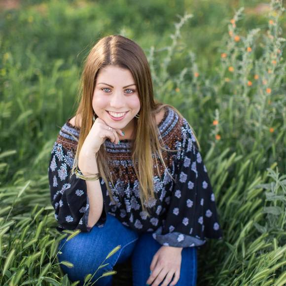 Meet your Posher, Mackenzie - Picture 1 of 1